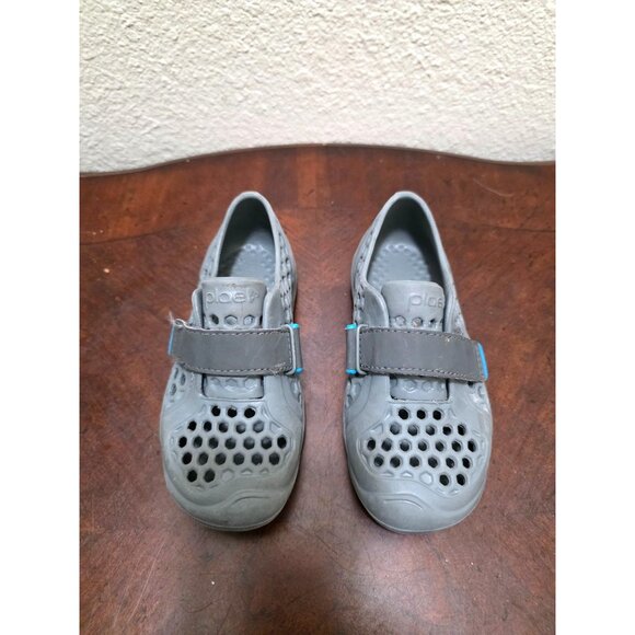 Plae Grey Rubber Mesh Kids Shoes Strap Size 10 - Picture 2 of 9
